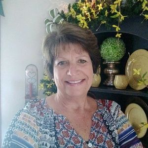 Meet your Posher, Debra